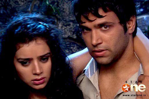 261810_124412647642205_124411574308979_200205_66929_n - xxRithvik Dhanjani si Sukirti Kandpalxx