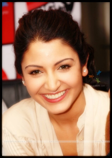  - x-Anushka Sharma-x