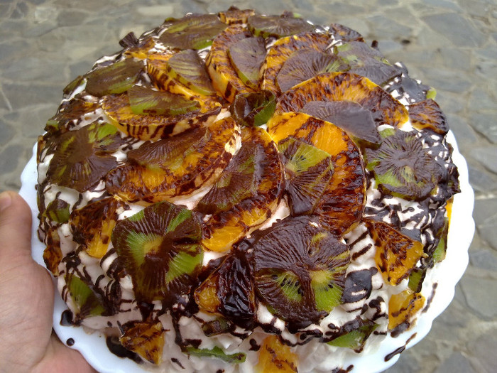 tort pt sarbatorit