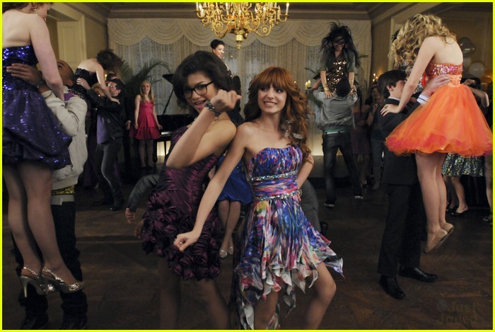 frenemies-official-pics-12 - Bella Thorne Frenemies