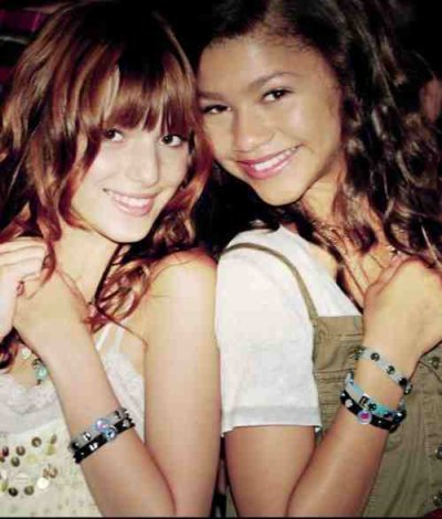 3004992167_1_3_R0BoaROk - Zendaya Coleman