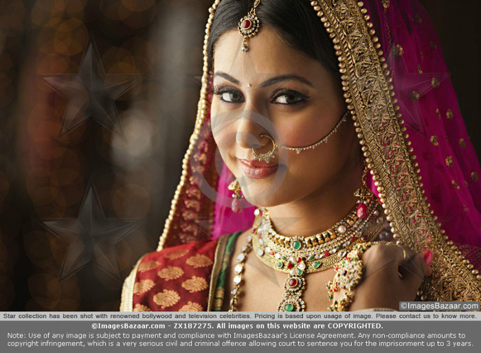 3tr6r - HINA KHAN-2012