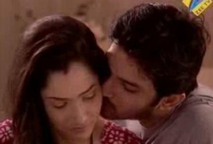 Suflete pereche in Love [1659] - Pavitra Rishta 4