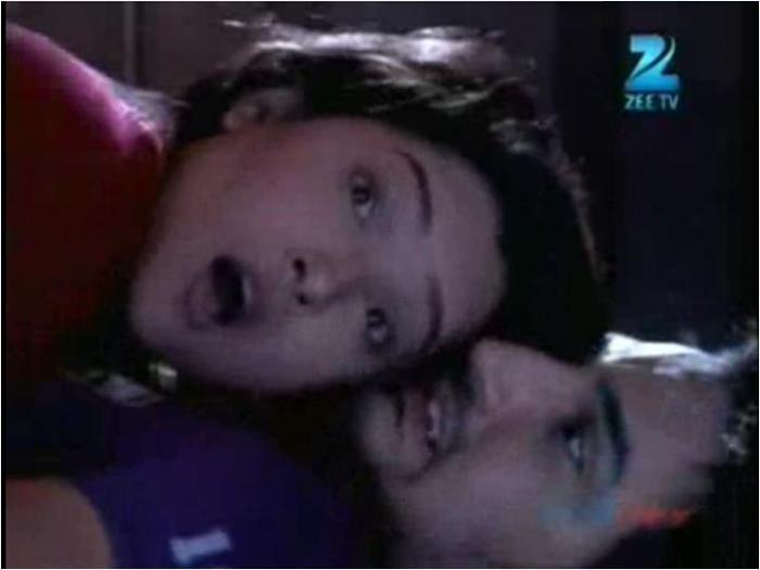 Suflete pereche in Love [1667] - Pavitra Rishta 4