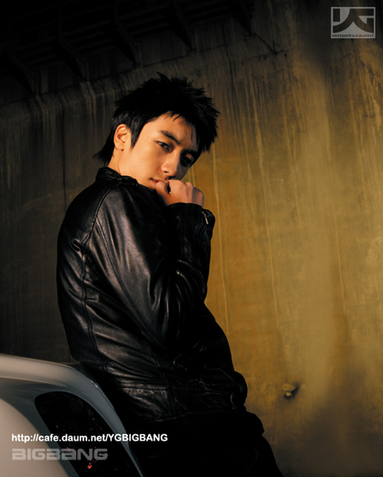 Unde sunt,ceilalti?Oare,am intrat la o clasa gresita...:|:s