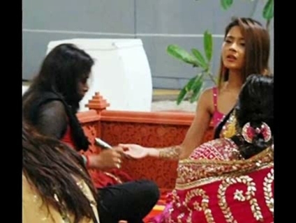 00_00_29 - sara khan wedding in BIGG  BOSS