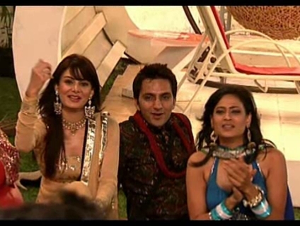 00_01_10 - sara khan wedding in BIGG  BOSS