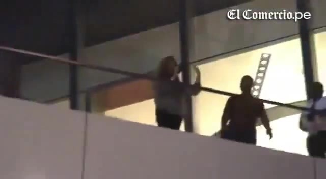 Demi Lovato Llego A Perú Y Saludo A Sus Fans  2012 11913