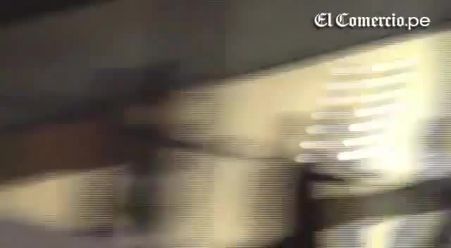 Demi Lovato Llego A Perú Y Saludo A Sus Fans  2012 12268