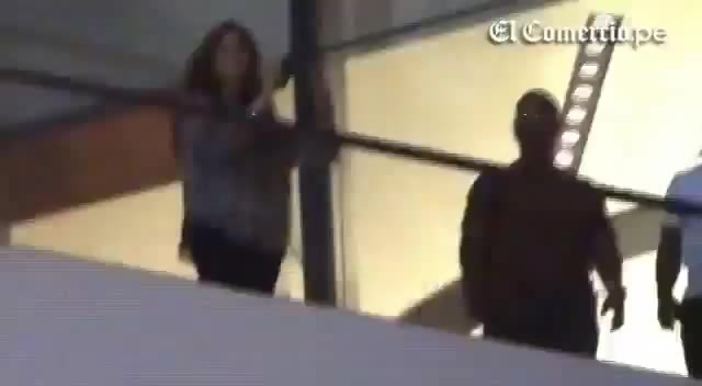Demi Lovato Llego A Perú Y Saludo A Sus Fans  2012 12385