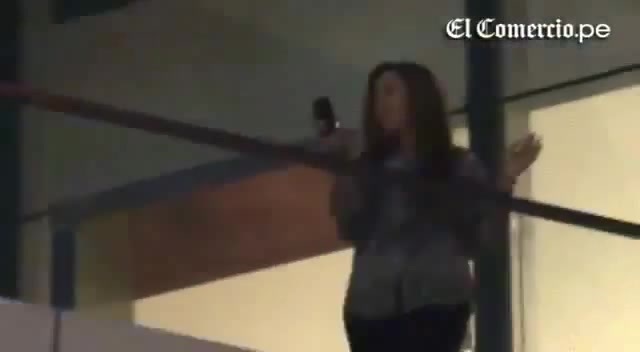 Demi Lovato Llego A Perú Y Saludo A Sus Fans  2012 13172
