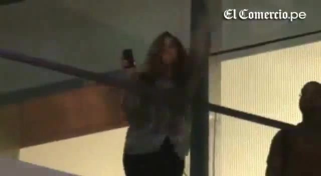 Demi Lovato Llego A Perú Y Saludo A Sus Fans  2012 13901 Demi Lovato Llego A Perú Y Saludo A Sus Fans  2012 13901