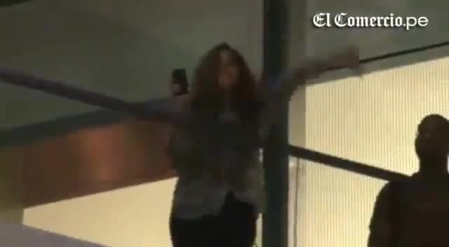 Demi Lovato Llego A Perú Y Saludo A Sus Fans  2012 13919 Demi Lovato Llego A Perú Y Saludo A Sus Fans  2012 13919