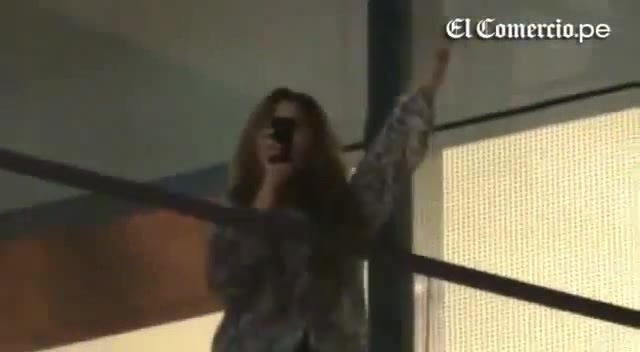 Demi Lovato Llego A Perú Y Saludo A Sus Fans  2012 14463 - Demi - Llego A Peru Y Saludo A Sus Fans 2012 Part o28