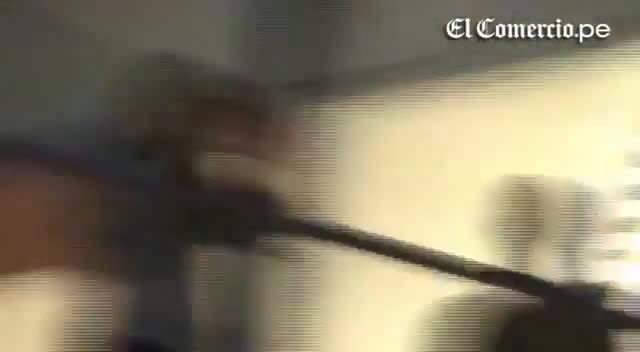 Demi Lovato Llego A Perú Y Saludo A Sus Fans  2012 14890