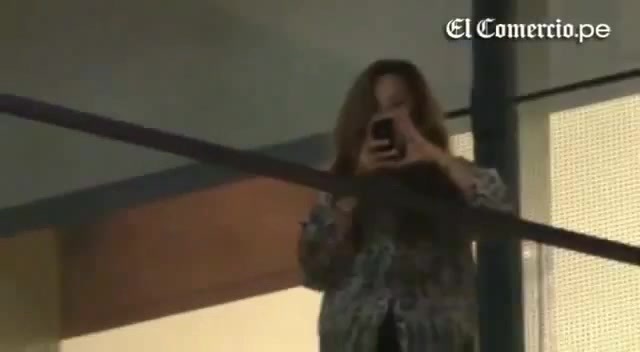 Demi Lovato Llego A Perú Y Saludo A Sus Fans  2012 16295