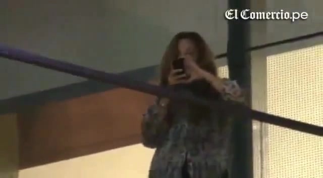 Demi Lovato Llego A Perú Y Saludo A Sus Fans  2012 16502