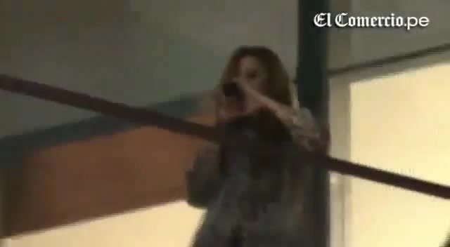 Demi Lovato Llego A Perú Y Saludo A Sus Fans  2012 16921