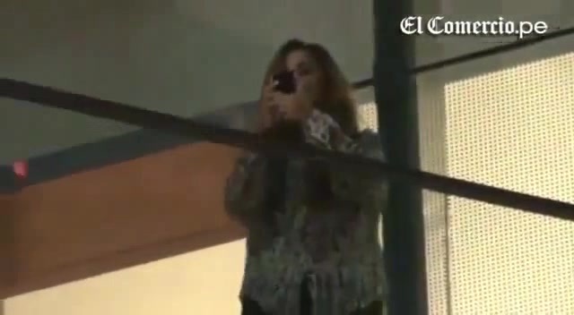 Demi Lovato Llego A Perú Y Saludo A Sus Fans  2012 28307