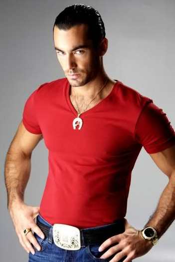  - Aaron Diaz