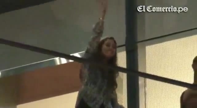 Demi Lovato Llego A Perú Y Saludo A Sus Fans  2012 30675 - Demi - Llego A Peru Y Saludo A Sus Fans 2012 Part o60