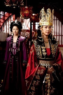 secretele+de+la+palat1