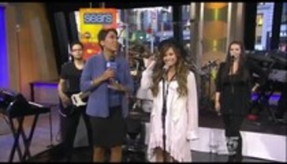 Demi Lovato - Skyscraper Performance Good Morning America (54)
