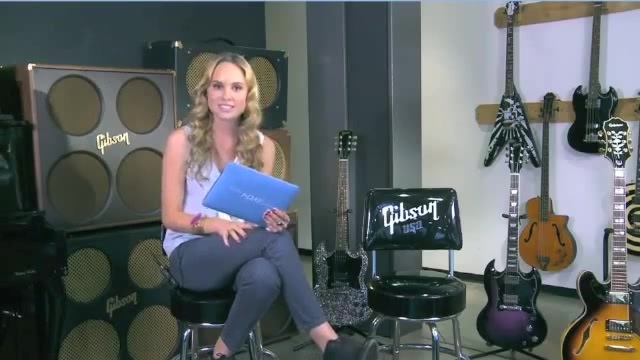 Demi Lovato Acuvue Live Chat - May 16_ 2012 006265