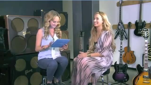 Demi Lovato Acuvue Live Chat - May 16_ 2012 007509