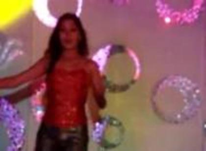 553379_113818932088633_100003815791372_77856_1458423157_a - sara khan 7