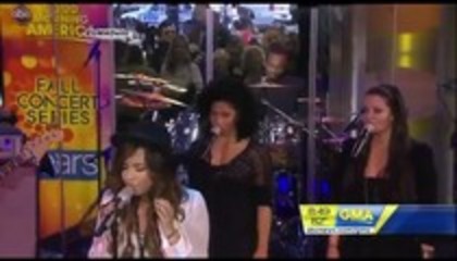 Demi Lovato - Skyscraper Performance Good Morning America (1012)