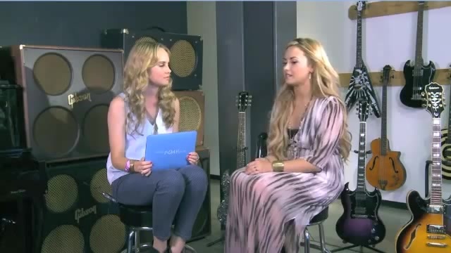 Demi Lovato Acuvue Live Chat - May 16_ 2012 015969