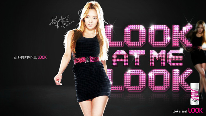 01 - Hyoyeon