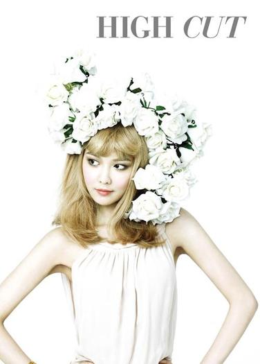 sooyoung_high_cut_may_2012_2