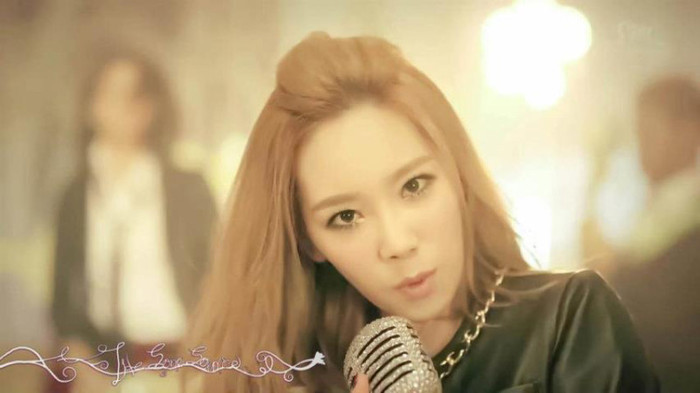 527920_258011304297647_250029415095836_476700_802216563_n - Taeyeon o