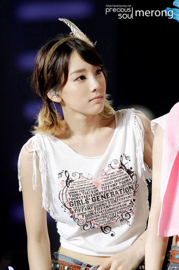 girls-generation-taeyeon-taiwan-5