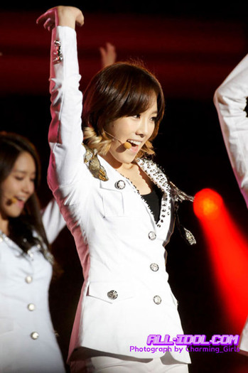 snsd-gyeongju-concert-2 - Taeyeon o