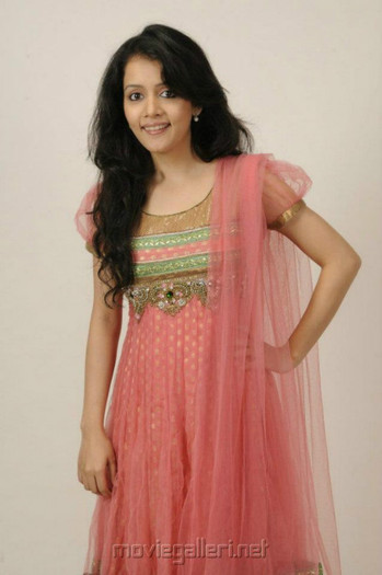 560746_229039873877921_100003157303250_414833_215730928_n