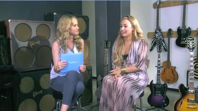Demi Lovato Acuvue Live Chat - May 16_ 2012 024279