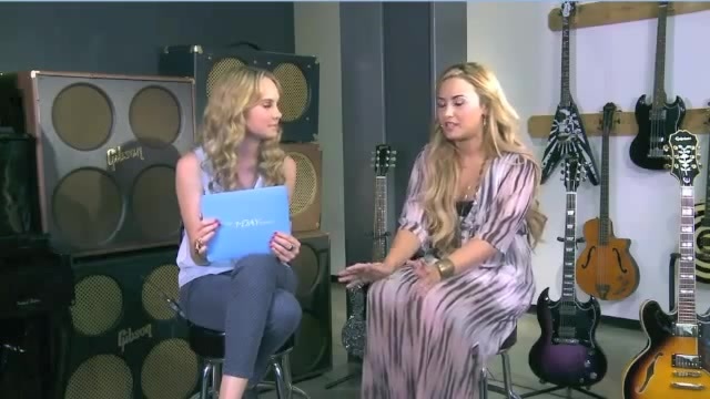 Demi Lovato Acuvue Live Chat - May 16_ 2012 025959 - Demi - Acuvue Live Chat - May 16 2012 Part o51