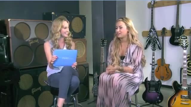 Demi Lovato Acuvue Live Chat - May 16_ 2012 026985