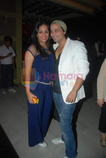 hpse_normal__3142156966_Ashita%20Dhawan%20at%20Avinash%20Wadhwan%20bday%20bash%20in%20Andheri,%20Mum