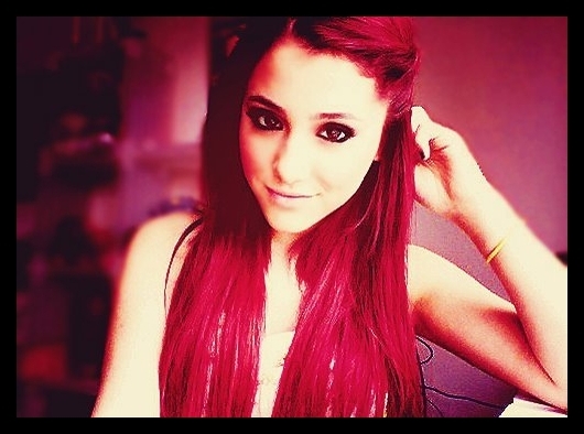 Ciudat. Ea iubeste briosele facute de mine. [mergand inapoi in bucatarie]