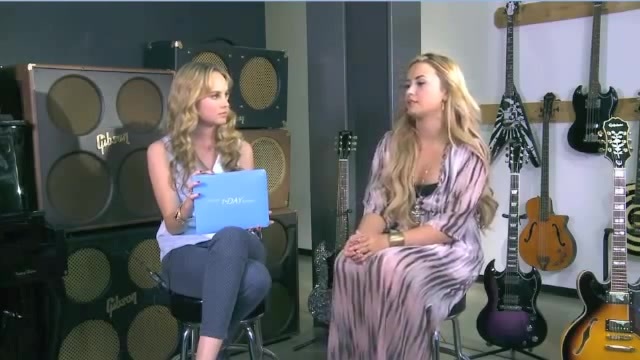 Demi Lovato Acuvue Live Chat - May 16_ 2012 029673 - Demi - Acuvue Live Chat - May 16 2012 Part o59