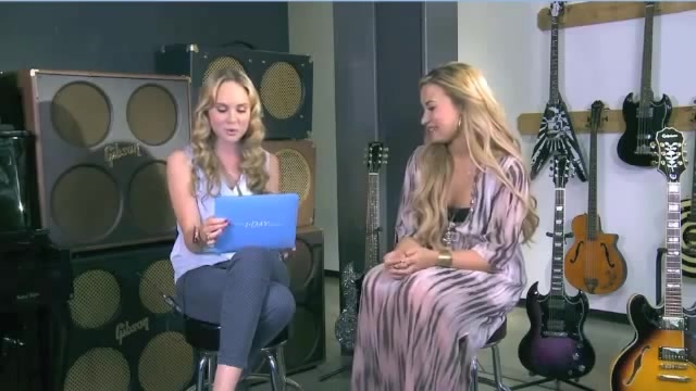 Demi Lovato Acuvue Live Chat - May 16_ 2012 034094
