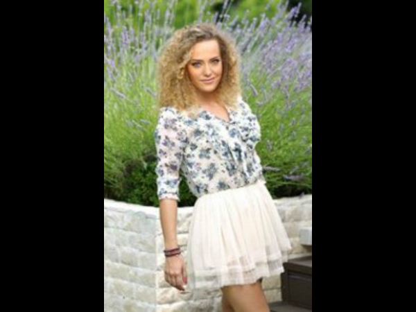 Alexia Talavutis - Cine este
