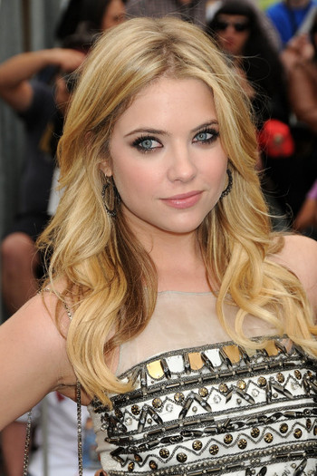 ♥Ashley Benson♥