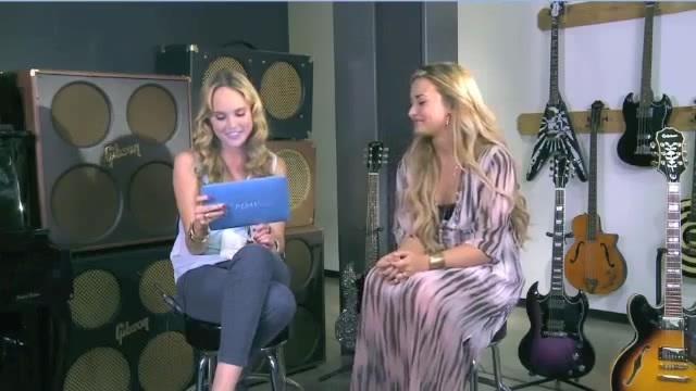 Demi Lovato Acuvue Live Chat - May 16_ 2012 037499