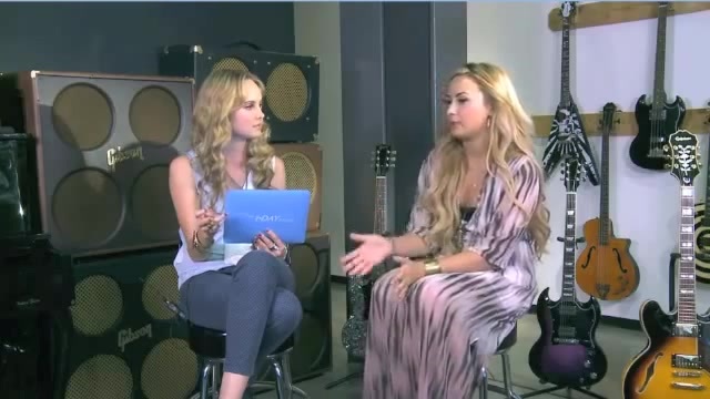 Demi Lovato Acuvue Live Chat - May 16_ 2012 038930 - Demi - Acuvue Live Chat - May 16 2012 Part o79