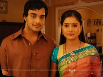 00_02_44 - sara khan 7